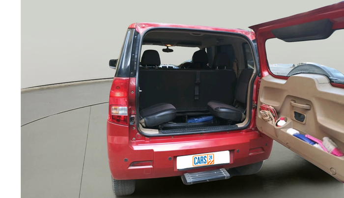 2016 Mahindra TUV300 T8, Diesel, Manual, 72,310 km, exterior