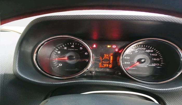 2016 Mahindra TUV300 T8, Diesel, Manual, 72,310 km, interior