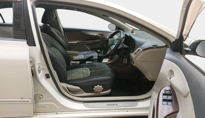 2012 Toyota Corolla Altis G PETROL, Petrol, Manual, 91,336 km, interior