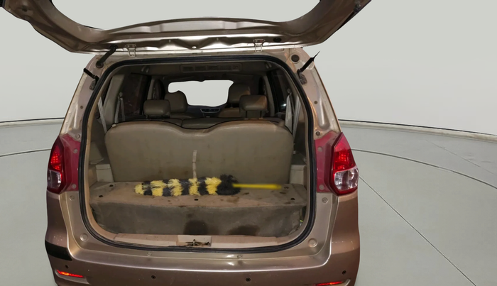 2015 Maruti Ertiga VXI CNG, Petrol, Manual, 2,67,006 km, exterior