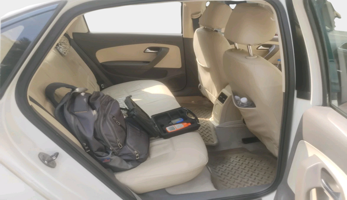 2011 Volkswagen Vento TRENDLINE 1.6, Petrol, Manual, 96,209 km, interior