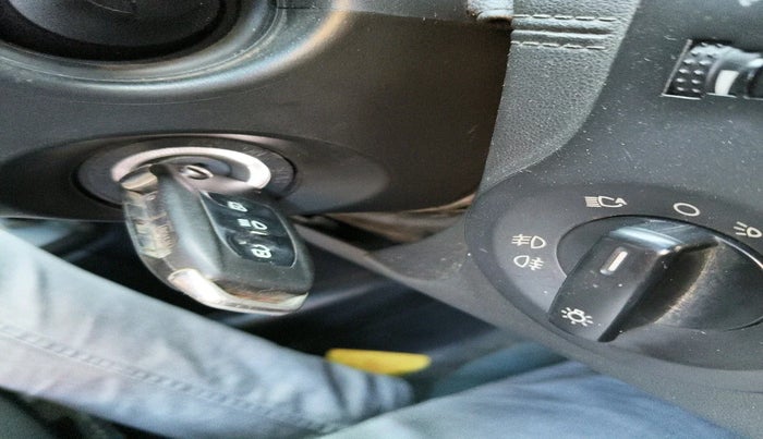 2017 Tata Hexa XT 4X2 7 STR, Diesel, Manual, 51,855 km, interior