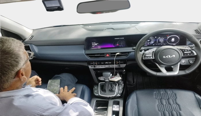 2025 KIA SELTOS HTX (O) 1.5 Petrol iVT, Petrol, Automatic, 3,934 km, interior