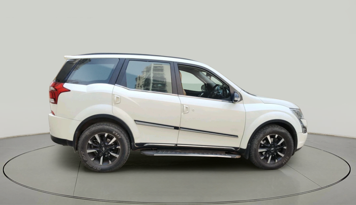 2019 Mahindra XUV500 W11 AT, Diesel, Automatic, 1,21,255 km, exterior