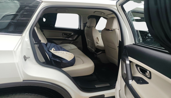 2021 Tata Safari XZ, Diesel, Manual, 27,355 km, interior