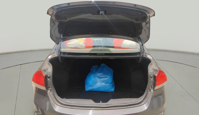 2022 Maruti Ciaz ALPHA  AT 1.5 SHVS PETROL, Petrol, Automatic, 7,235 km, exterior