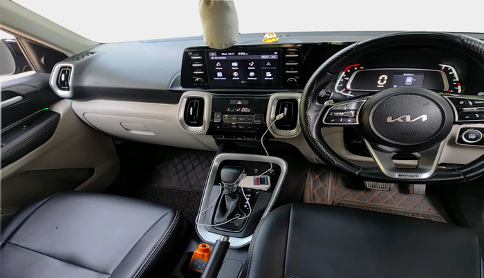 2021 KIA SONET HTX 1.5 AT, Diesel, Automatic, 63,858 km, interior