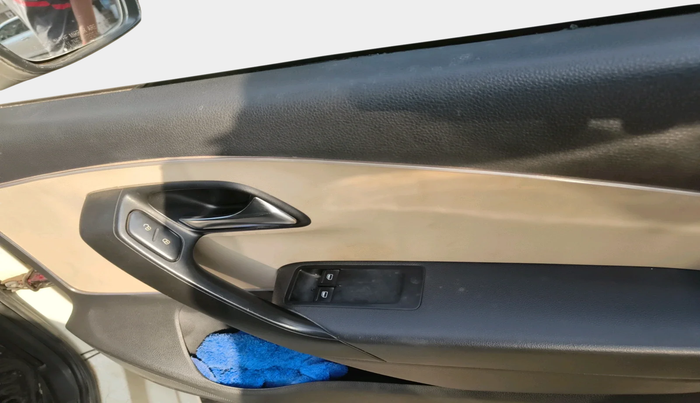 2011 Volkswagen Polo TRENDLINE 1.2L PETROL, Petrol, Manual, 83,161 km, interior