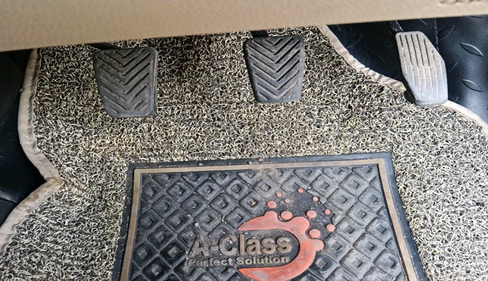 2013 Hyundai Eon D-LITE+, Petrol, Manual, 48,871 km, interior