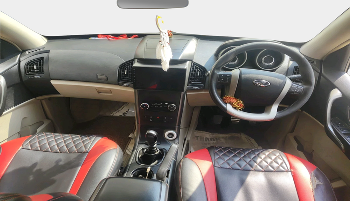 2016 Mahindra XUV500 W10, Diesel, Manual, 1,31,170 km, interior