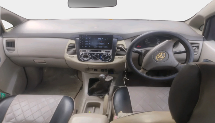 2010 Toyota Innova 2.5 G2 7STR, Diesel, Manual, 2,36,895 km, interior