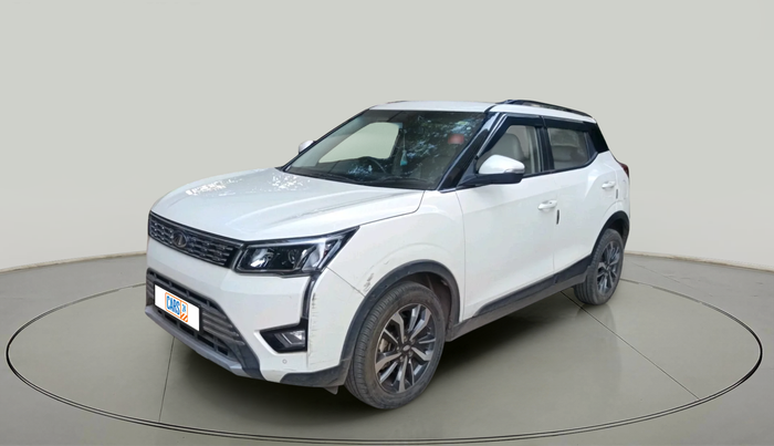 2021 Mahindra XUV300 W8 (O) 1.2 PETROL AMT, Petrol, Automatic, 32,638 km, exterior