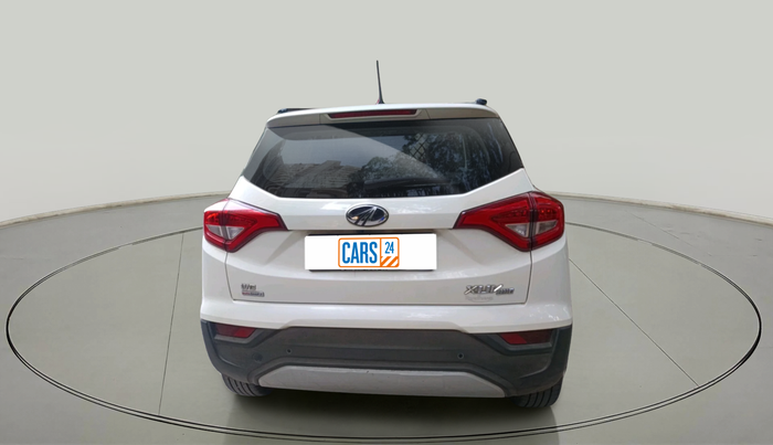 2021 Mahindra XUV300 W8 (O) 1.2 PETROL AMT, Petrol, Automatic, 32,638 km, exterior