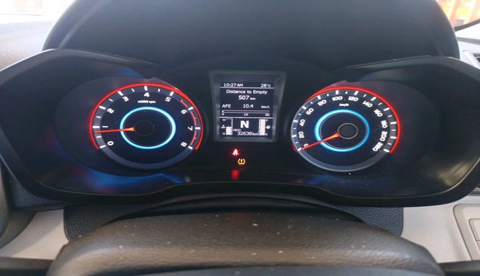 2021 Mahindra XUV300 W8 (O) 1.2 PETROL AMT, Petrol, Automatic, 32,638 km, interior