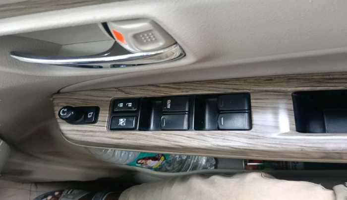 2019 Maruti Ciaz ALPHA 1.5 SHVS PETROL, Petrol, Manual, 75,380 km, interior