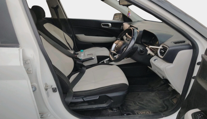 2023 Hyundai VENUE SX 1.2 PETROL, Petrol, Manual, 38,000 km, interior