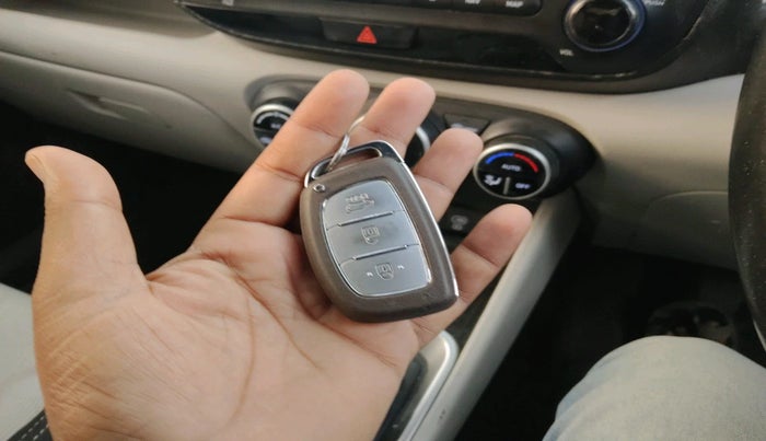 2023 Hyundai VENUE SX 1.2 PETROL, Petrol, Manual, 38,000 km, interior