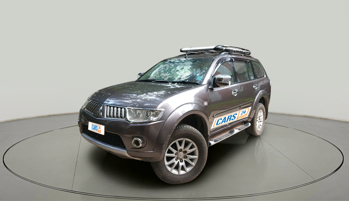 2014 Mitsubishi Pajero Sport Anniversary Edition 4x4, Diesel, Manual, 1,11,921 km, exterior