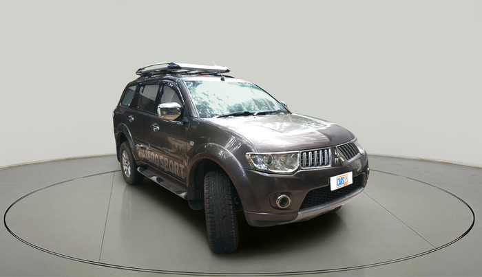 2014 Mitsubishi Pajero Sport Anniversary Edition 4x4, Diesel, Manual, 1,11,921 km, exterior