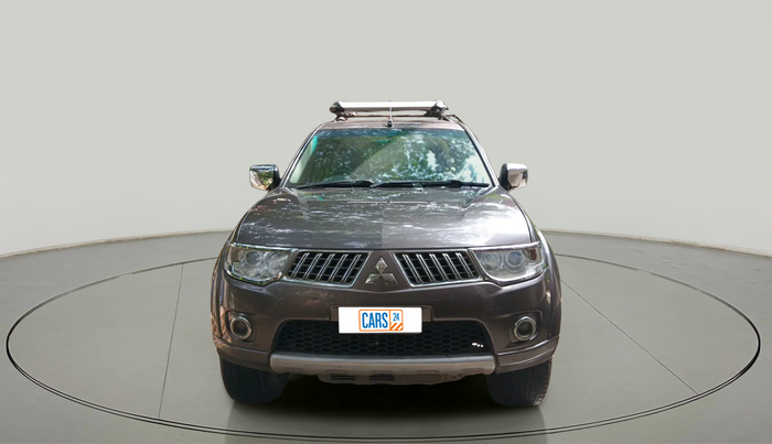 2014 Mitsubishi Pajero Sport Anniversary Edition 4x4, Diesel, Manual, 1,11,921 km, exterior