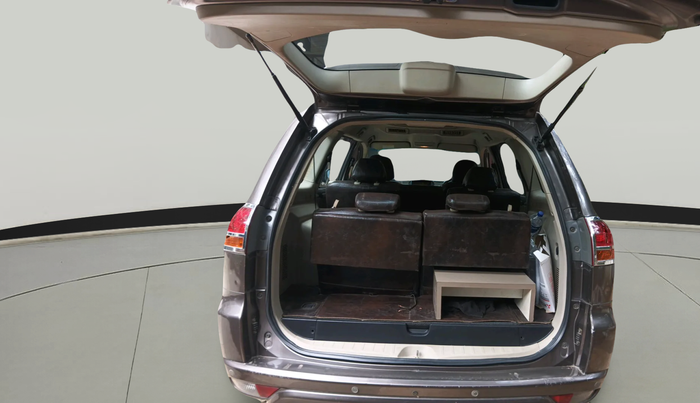 2014 Mitsubishi Pajero Sport Anniversary Edition 4x4, Diesel, Manual, 1,11,921 km, exterior