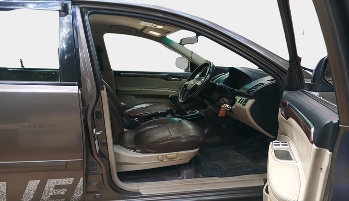 2014 Mitsubishi Pajero Sport Anniversary Edition 4x4, Diesel, Manual, 1,11,921 km, interior