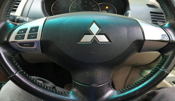 2014 Mitsubishi Pajero Sport Anniversary Edition 4x4, Diesel, Manual, 1,11,921 km, interior