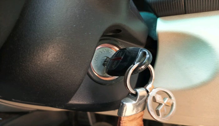 2014 Mitsubishi Pajero Sport Anniversary Edition 4x4, Diesel, Manual, 1,11,921 km, interior