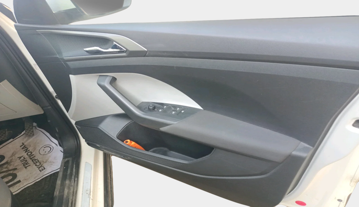 2021 Skoda KUSHAQ AMBITION 1.0L TSI MT, Petrol, Manual, 44,601 km, interior