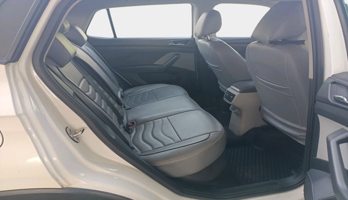 2021 Skoda KUSHAQ AMBITION 1.0L TSI MT, Petrol, Manual, 44,601 km, interior