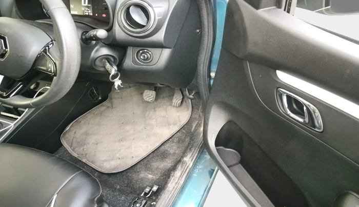 2023 Renault Kwid CLIMBER AMT 1.0, Petrol, Automatic, 5,072 km, interior