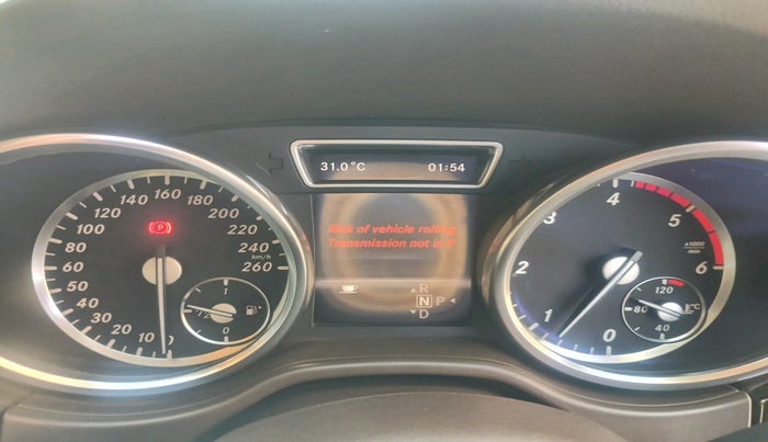 2013 Mercedes Benz Ml Class 250 CDI, Diesel, Automatic, 1,45,762 km, interior