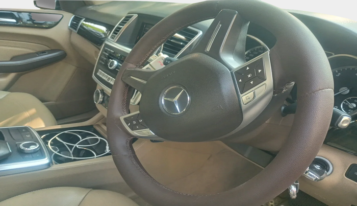 2013 Mercedes Benz Ml Class 250 CDI, Diesel, Automatic, 1,45,762 km, interior