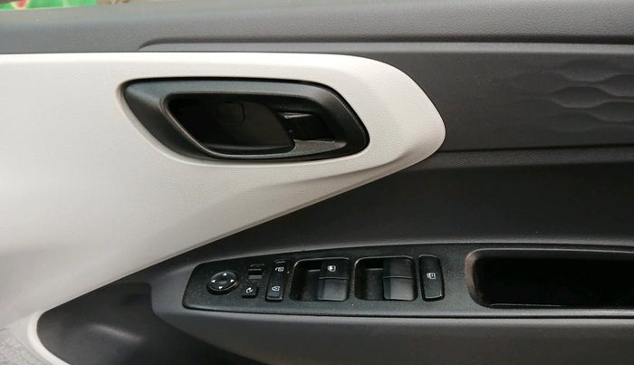 2020 Hyundai GRAND I10 NIOS MAGNA AMT 1.2 KAPPA VTVT, Petrol, Automatic, 10,854 km, interior