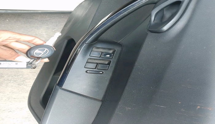 2019 Tata TIAGO NRG PETROL, Petrol, Manual, 40,000 km, interior