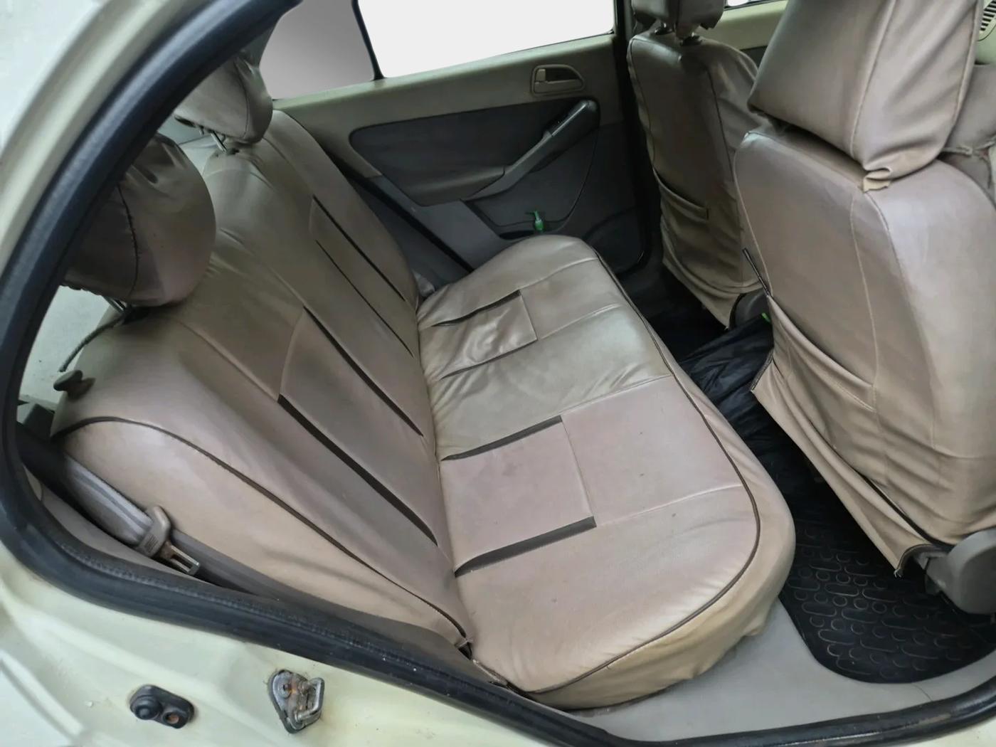 2010 Tata Indica Vista AURA SAFIRE, Petrol, Manual, 1,17,435 km, interior