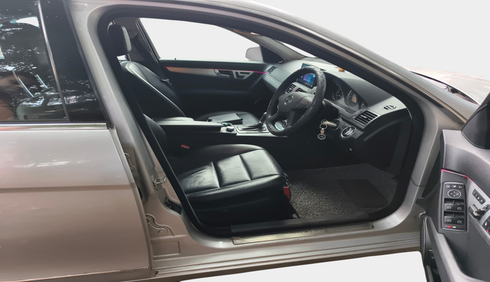 2011 Mercedes Benz C Class 200 CGI AVANTGARDE, Petrol, Automatic, 48,690 km, interior