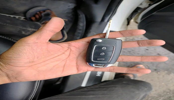 2018 Hyundai Xcent S AT 1.2, Petrol, Automatic, 46,901 km, interior