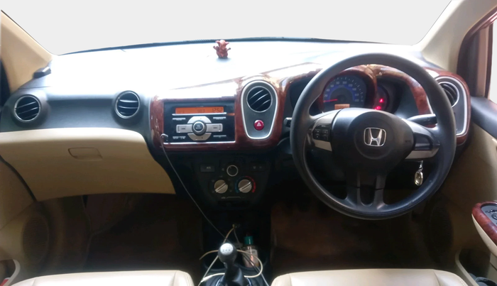 2015 Honda Mobilio 1.5L I-VTEC V, Petrol, Manual, 67,663 km, interior