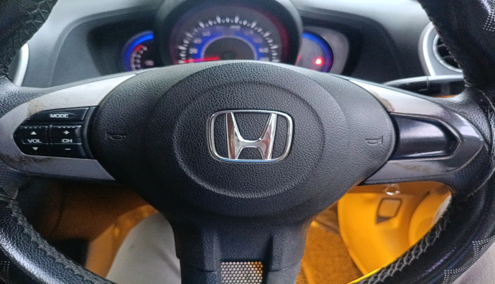 2014 Honda Mobilio 1.5L I-VTEC S, Petrol, Manual, 1,31,690 km, interior