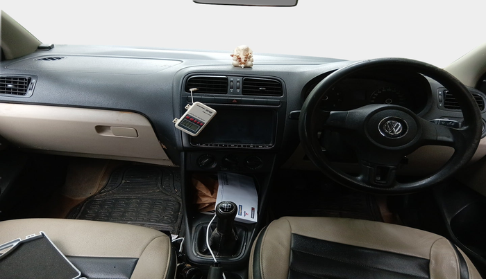 2010 Volkswagen Polo COMFORTLINE 1.2L PETROL, Petrol, Manual, 1,38,292 km, interior
