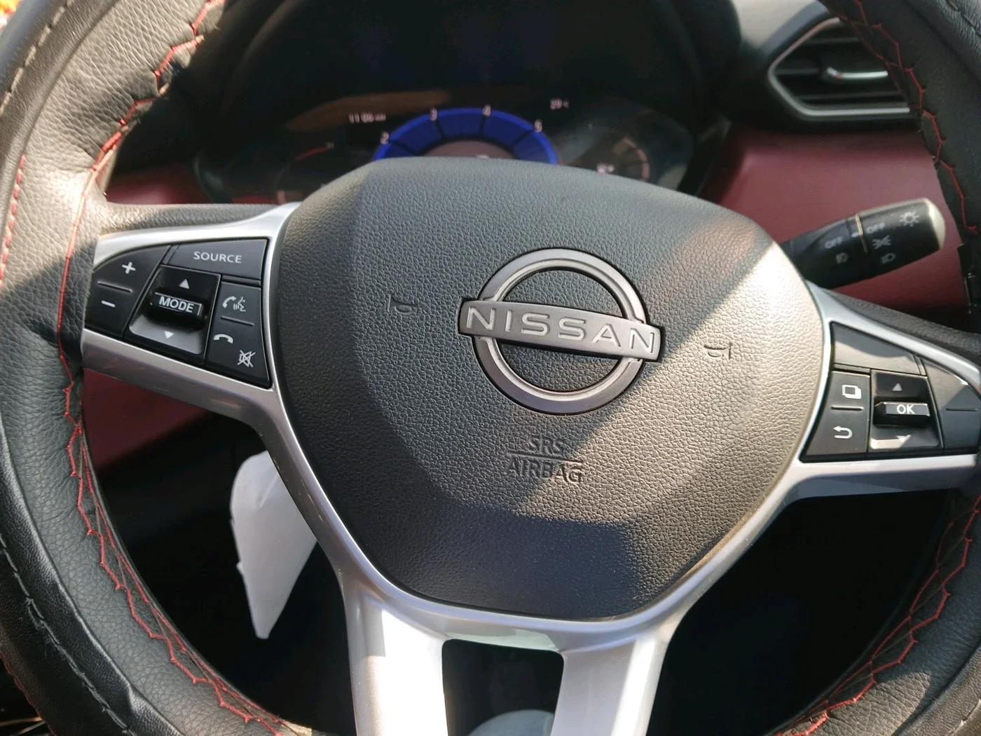 2022 Nissan MAGNITE XV RED EDITION, CNG, Manual, 36,895 km, interior