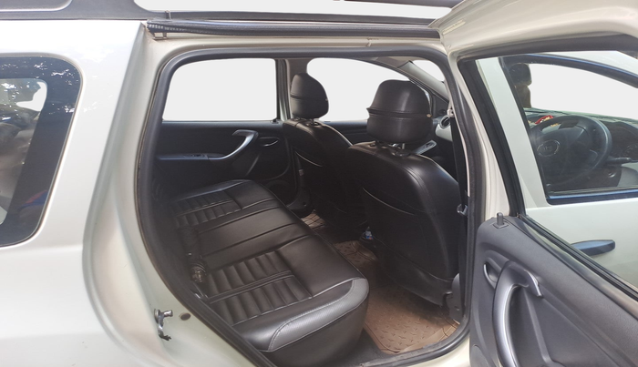 2013 Renault Duster 85 PS RXE DIESEL, Diesel, Manual, 1,06,074 km, interior