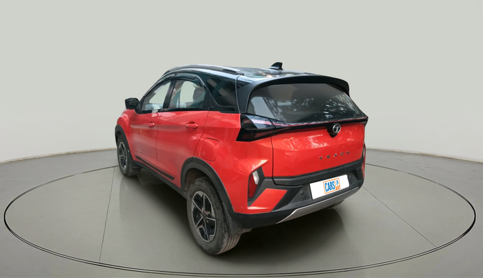 2023 Tata NEXON FEARLESS + SUNROOF AMT DUAL TONE 1.5 DIESEL, Diesel, Automatic, 28,191 km, exterior