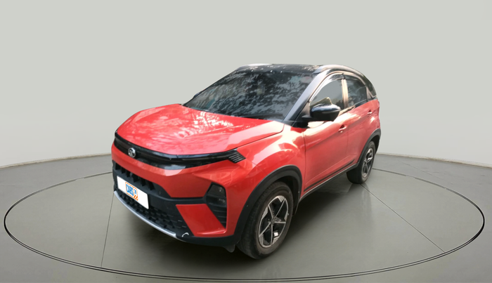 2023 Tata NEXON FEARLESS + SUNROOF AMT DUAL TONE 1.5 DIESEL, Diesel, Automatic, 28,191 km, exterior