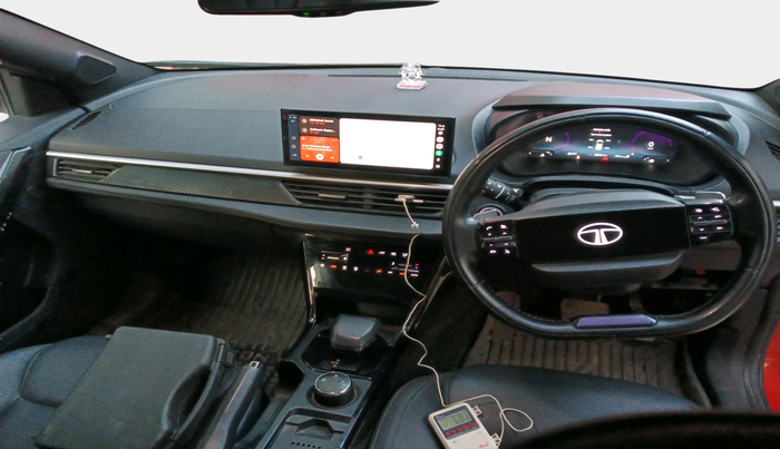 2023 Tata NEXON FEARLESS + SUNROOF AMT DUAL TONE 1.5 DIESEL, Diesel, Automatic, 28,191 km, interior