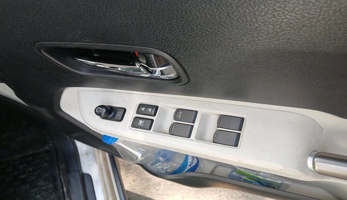 2017 Maruti IGNIS ALPHA 1.3, Diesel, Manual, 43,851 km, interior