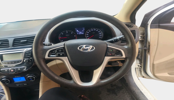 2012 Hyundai Verna FLUIDIC 1.6 CRDI EX, Diesel, Manual, 34,145 km, interior