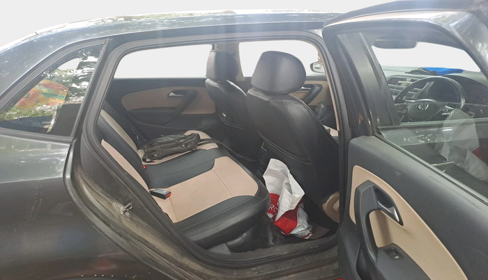 2016 Volkswagen Ameo HIGHLINE DSG 1.5 DIESEL , Diesel, Automatic, 1,24,463 km, interior