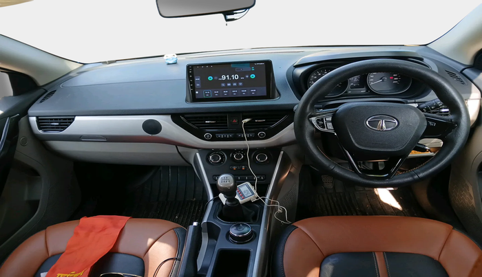 2018 Tata NEXON XM PETROL, Petrol, Manual, 80,037 km, interior